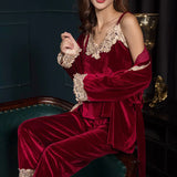 PYJAMA FEMME <br> EN VELOURS