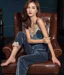 PYJAMA FEMME <br> EN VELOURS